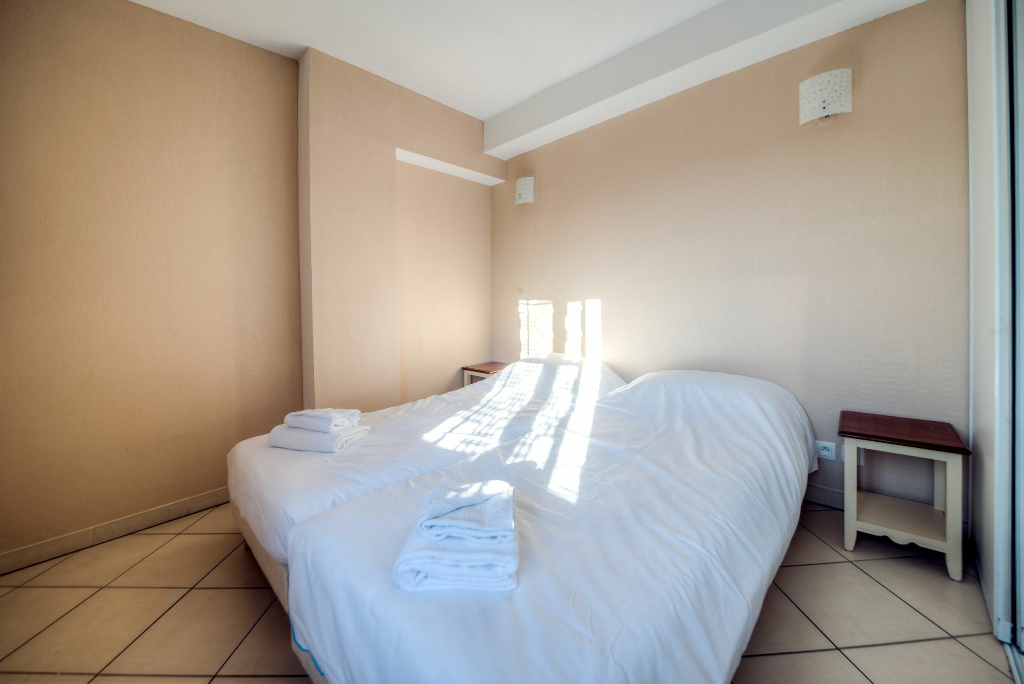 Comfort Aparthotel Frejus La Tour De Mare Exterior foto